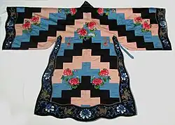 清 緞地彩繡水田衣-Theatrical robe for a female Daoist priest MET 30 76 8 B