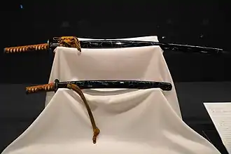 Daishō mountings with ice crack pattern design. Edo period, Designated as Important Mounting, The Japanese Sword Museum
