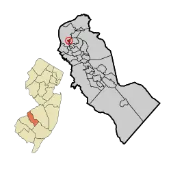 Location of Woodlynne in Camden County highlighted and circled in red (right). Inset map: Location of Camden County in New Jersey highlighted in red (left).