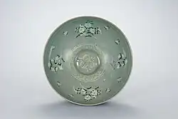 Goryeo dynasty bowl with sanggam inlay