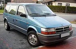 Chrysler Voyager SE (front)