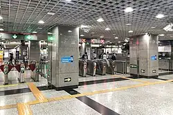 Line 13 concourse