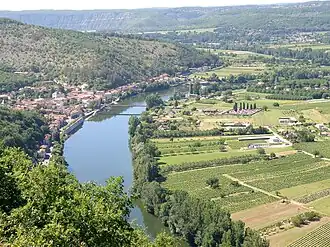 A general view of Douelle