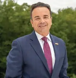 Joe Ganim[g]