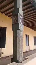Sculputures in four sides of pillar