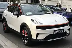 Lynk & Co 06