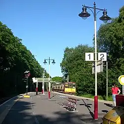 Train arriving from Glasgow central into platform 2