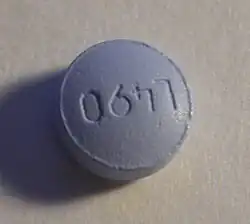 220 mg tablet of naproxen sodium. Imprint L490 (upside-down). Round, light blue tablet[16]