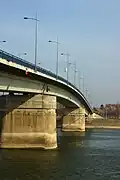 Old and new Varadin Bridge river piers, February 2011