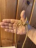 6 : the knot is ready to be transferred and thightened where needed