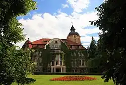 Manor House