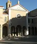 Façade