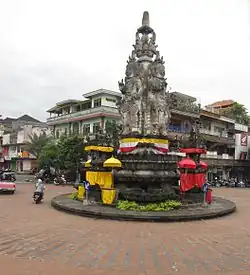 Sari Statue, Semarapura