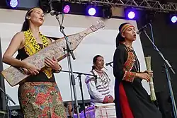 Sapeh being played