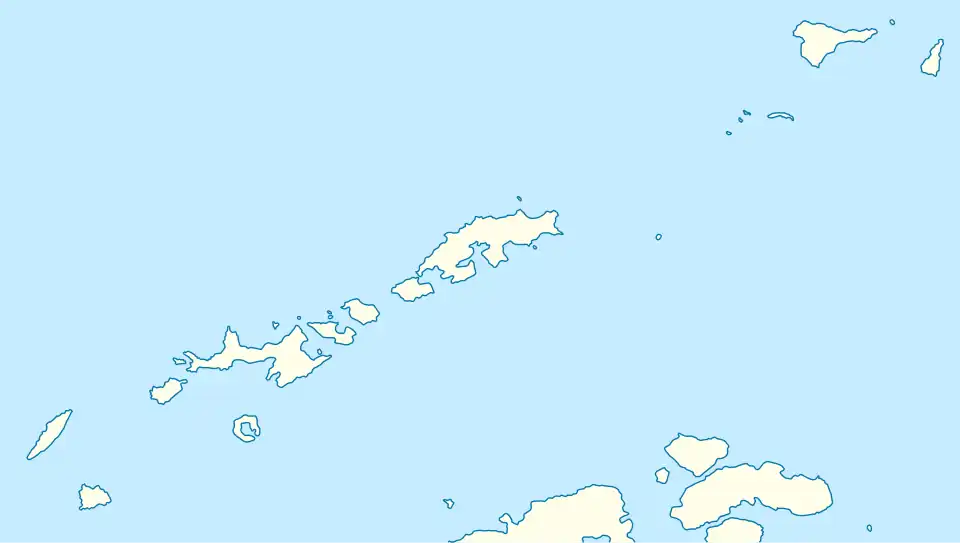 Cosmolabe Rock is located in South Shetland Islands