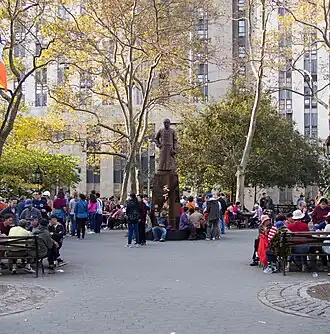 Statue of Chinese statesman Dr. Sun Yat-sen in Columbus Park, 2016