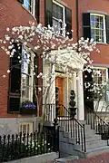 8 Louisburg Square, on the park's western side, 2013. The home, built in 1899, was valued at around $7 million in 2024[6]